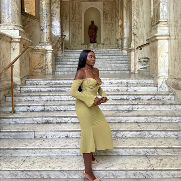 ‘Naomi' Olive Halter Midi Dress - Picture 6 of 17